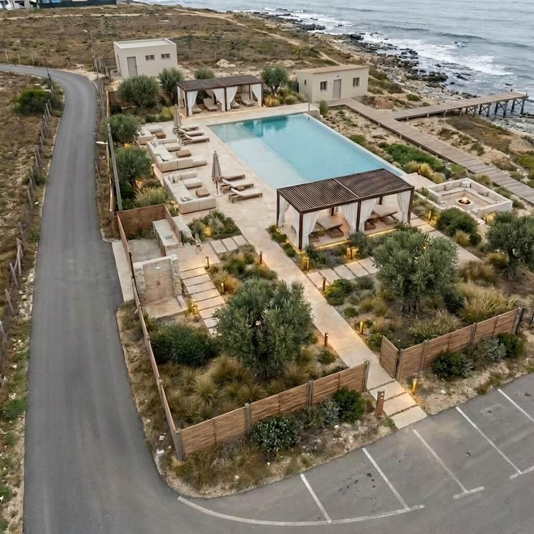 Resort Courtyard new